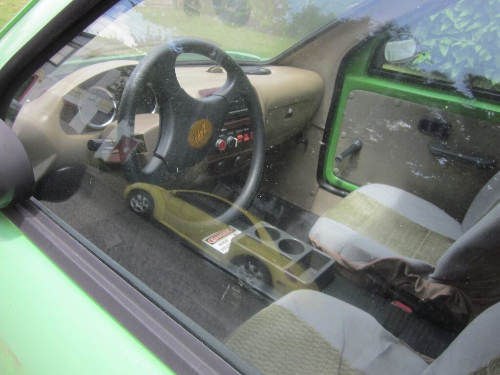 Electric Car Dashboards Remember Driver Profiles Across Vehicles electric car dashboard with a touchscreen display